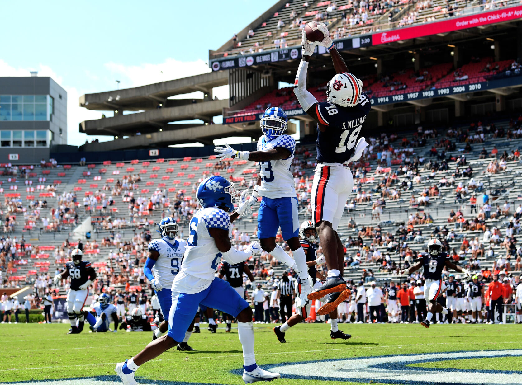 Football: Auburn vs Kentucky